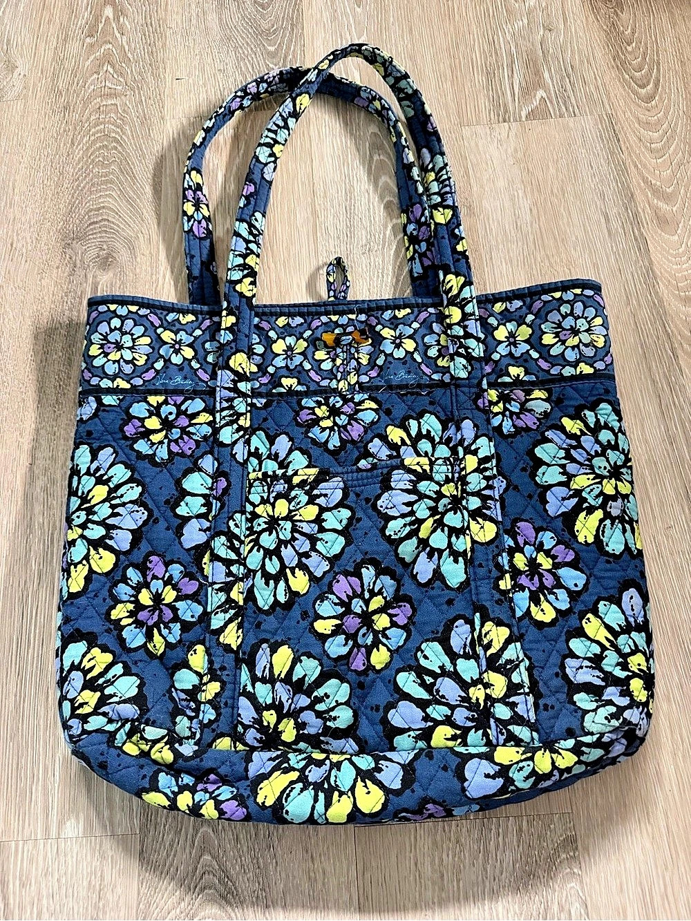 Vera Bradley Tote in Indigo Pop Floral Tote Blue & Purple